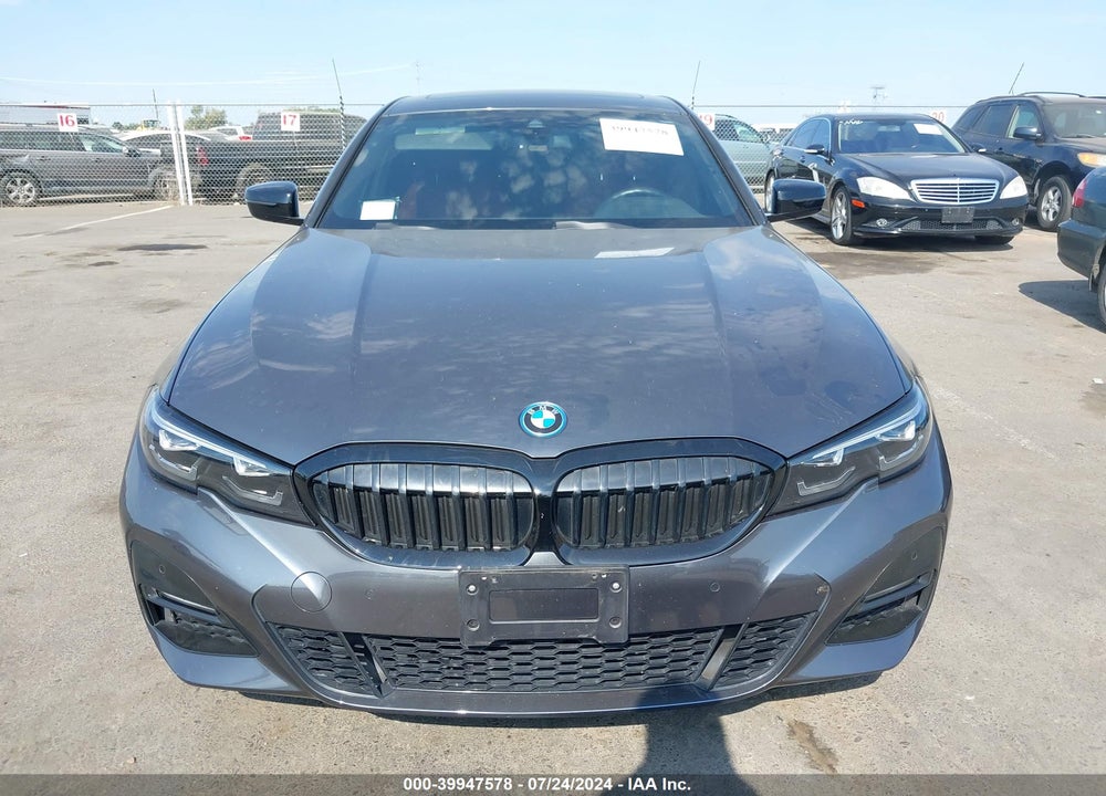 2022 BMW 3 SERIES 330E VIN: 3MW5P7J01N8C37132