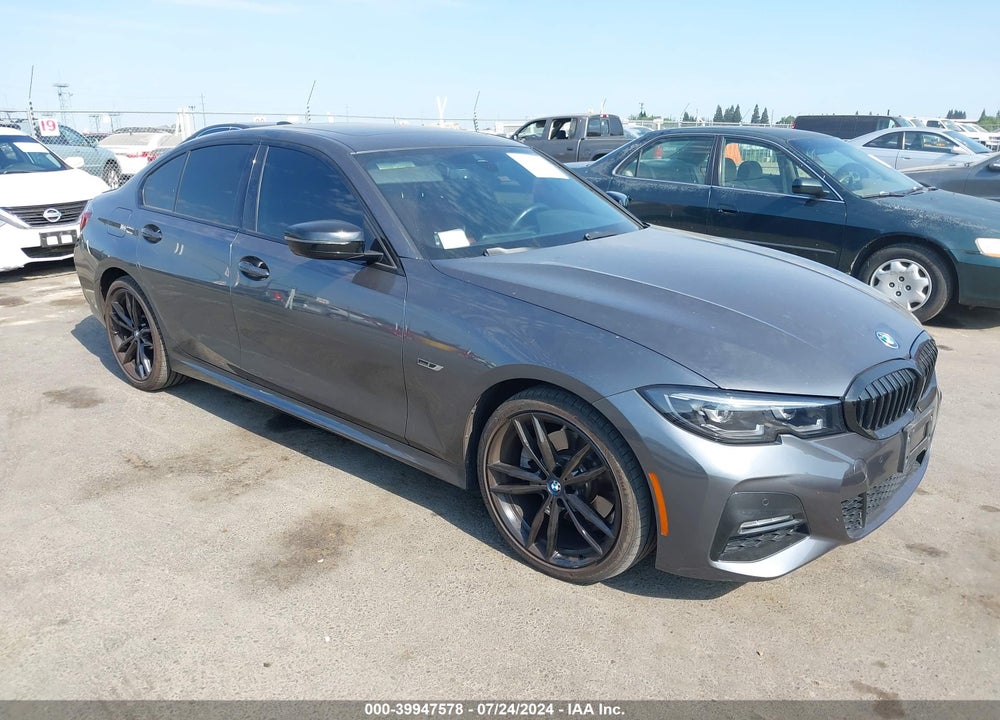 2022 BMW 3 SERIES 330E VIN: 3MW5P7J01N8C37132