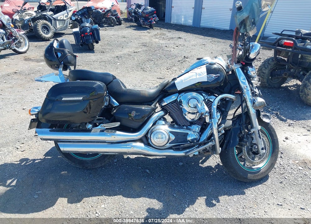 2012 KAWASAKI VN1700 E VIN: JKBVNRE11CA008268