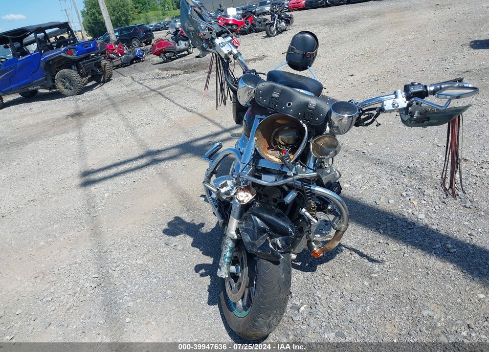 2012 KAWASAKI VN1700 E VIN: JKBVNRE11CA008268