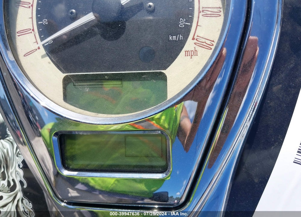 2012 KAWASAKI VN1700 E VIN: JKBVNRE11CA008268