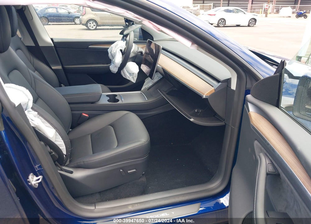 2023 TESLA MODEL Y AWD/LONG RANGE DUAL MOTOR ALL-WHEEL DRIVE VIN: 7SAYGDEE7PA120562