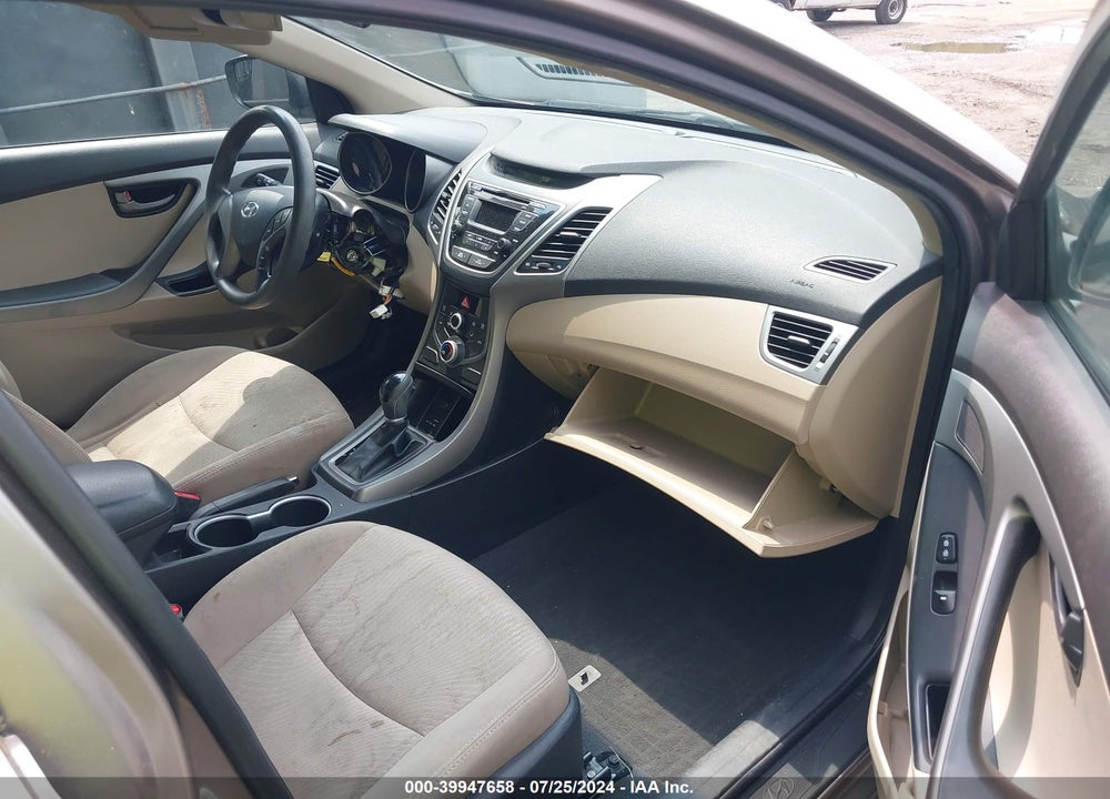2014 HYUNDAI ELANTRA SE VIN: 5NPDH4AE4EH530106