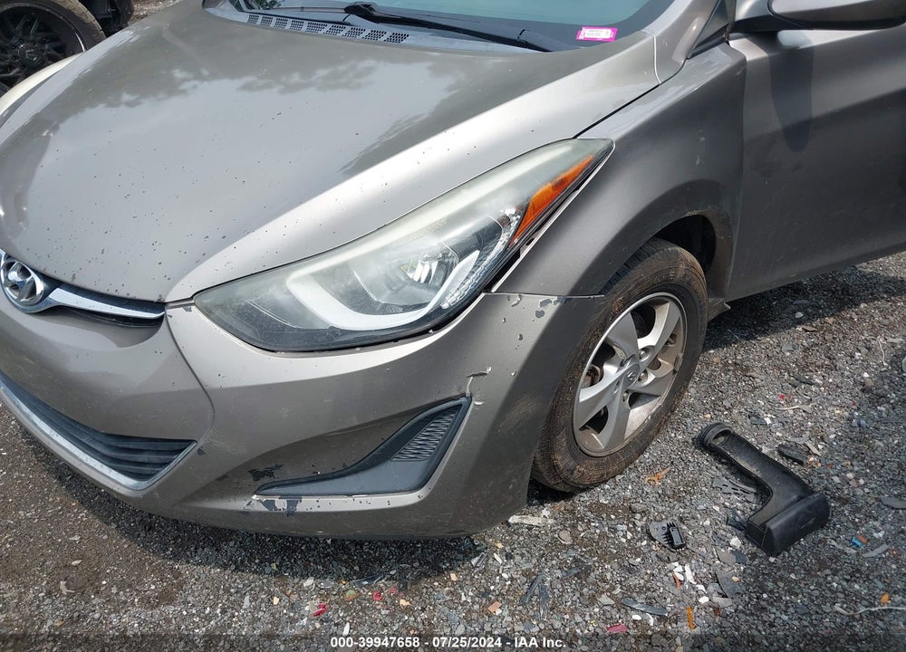 2014 HYUNDAI ELANTRA SE VIN: 5NPDH4AE4EH530106