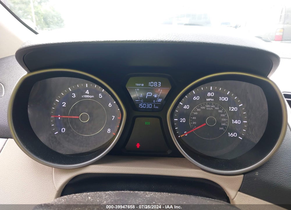 2014 HYUNDAI ELANTRA SE VIN: 5NPDH4AE4EH530106