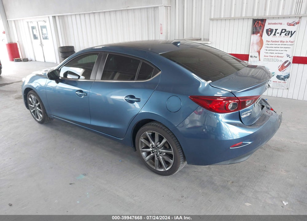 2018 MAZDA 3 TOURING VIN: 3MZBN1V32JM262133