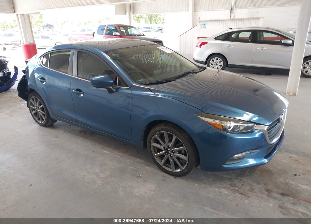 2018 MAZDA 3 TOURING VIN: 3MZBN1V32JM262133