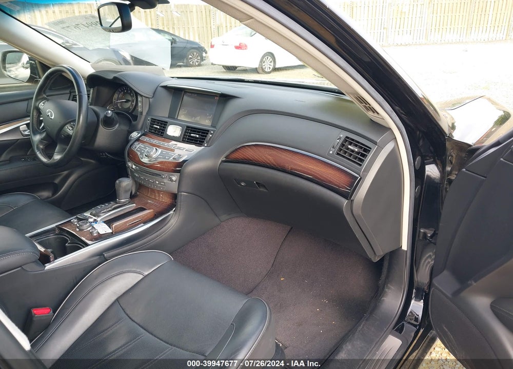 2016 INFINITI Q70L 3.7X VIN: JN1BY1PR5GM720685