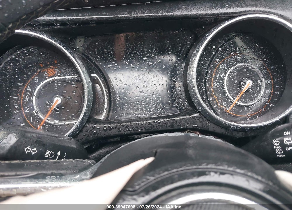 2021 JEEP WRANGLER UNLIMITED SAHARA 4X4 VIN: 1C4HJXEN9MW505664