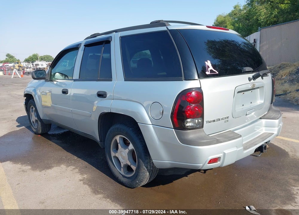 2007 CHEVROLET TRAILBLAZER LS VIN: 1GNDT13S372171245
