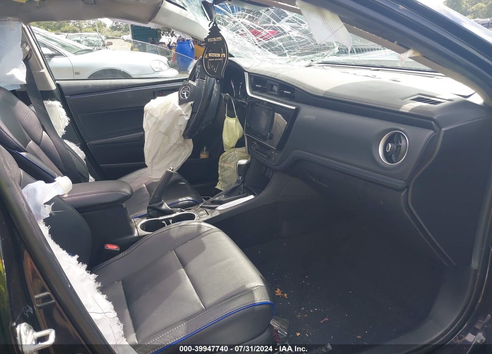 2019 TOYOTA COROLLA XSE VIN: 2T1BURHE1KC149866
