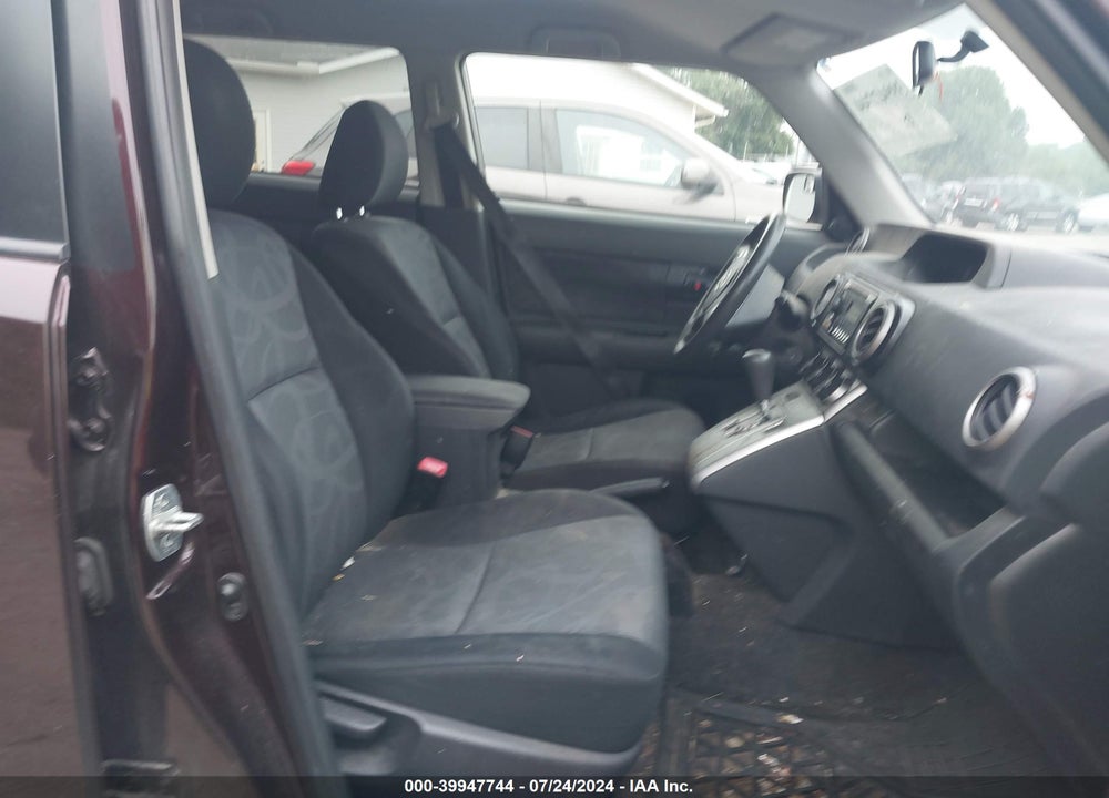 2012 SCION XB VIN: JTLZE4FEXCJ028524