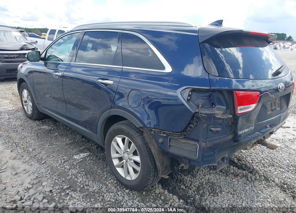 2016 KIA SORENTO 3.3L LX VIN: 5XYPG4A56GG003422