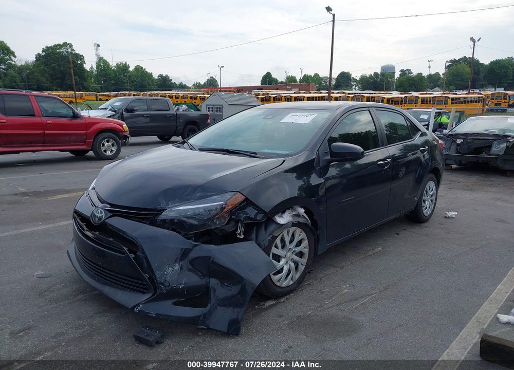 2018 TOYOTA COROLLA LE VIN: 5YFBURHE8JP759472