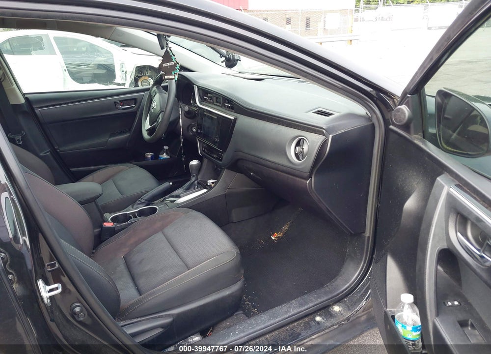 2018 TOYOTA COROLLA LE VIN: 5YFBURHE8JP759472