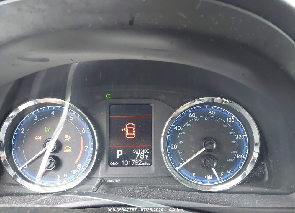 2018 TOYOTA COROLLA LE VIN: 5YFBURHE8JP759472