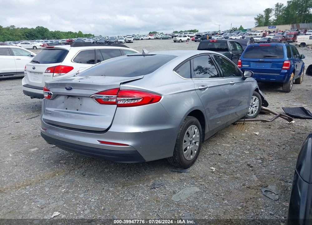 2020 FORD FUSION S VIN: 3FA6P0G71LR206074