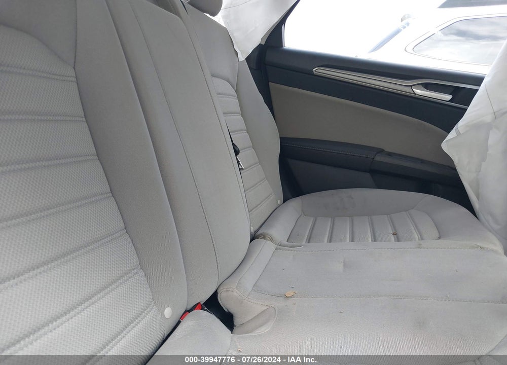 2020 FORD FUSION S VIN: 3FA6P0G71LR206074