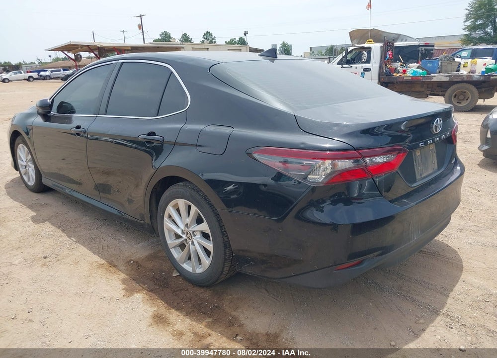 2021 TOYOTA CAMRY LE VIN: 4T1C11AK4MU592674