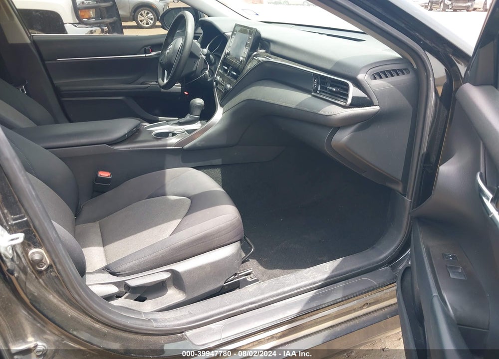 2021 TOYOTA CAMRY LE VIN: 4T1C11AK4MU592674