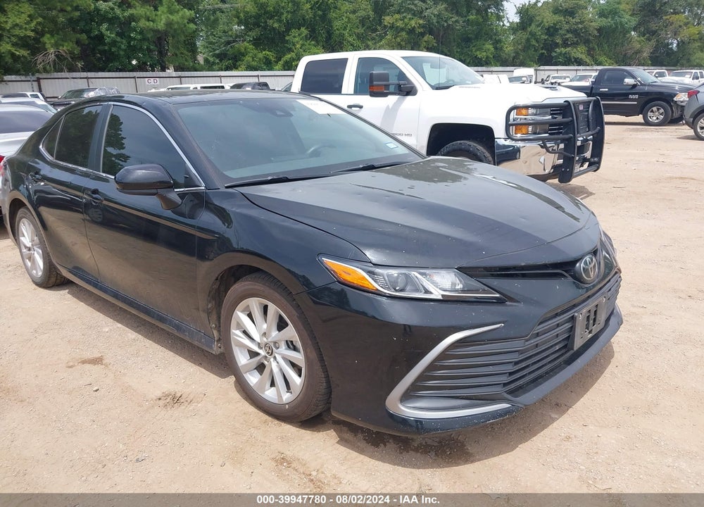 2021 TOYOTA CAMRY LE VIN: 4T1C11AK4MU592674