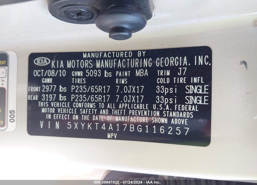2011 KIA SORENTO LX VIN: 5XYKT4A17BG116257