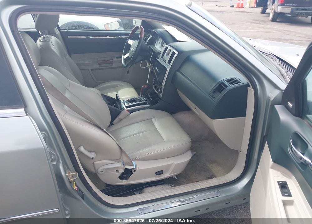 2005 CHRYSLER 300C VIN: 2C3AA63H75H667354