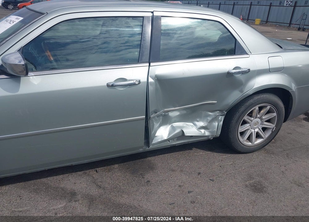 2005 CHRYSLER 300C VIN: 2C3AA63H75H667354