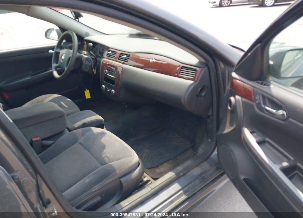 2010 CHEVROLET IMPALA LS VIN: 2G1WA5EK2A1139768