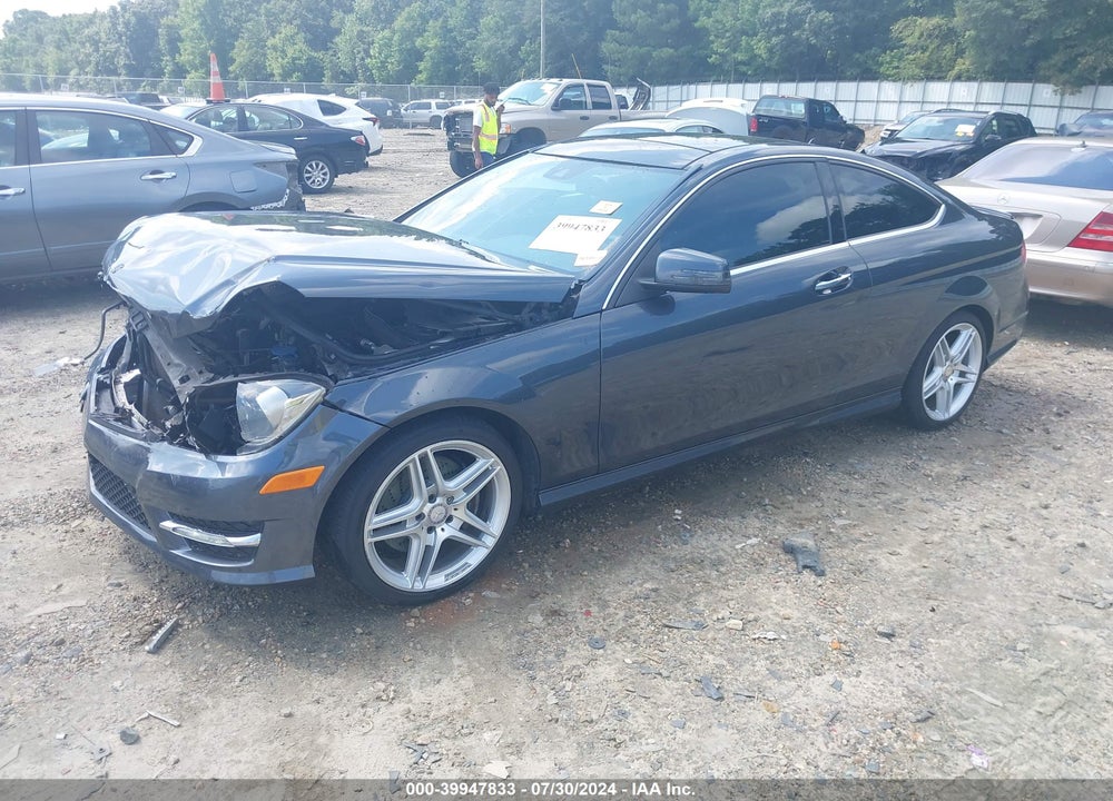2014 MERCEDES-BENZ C 350 SPORT VIN: WDDGJ5HB6EG267727