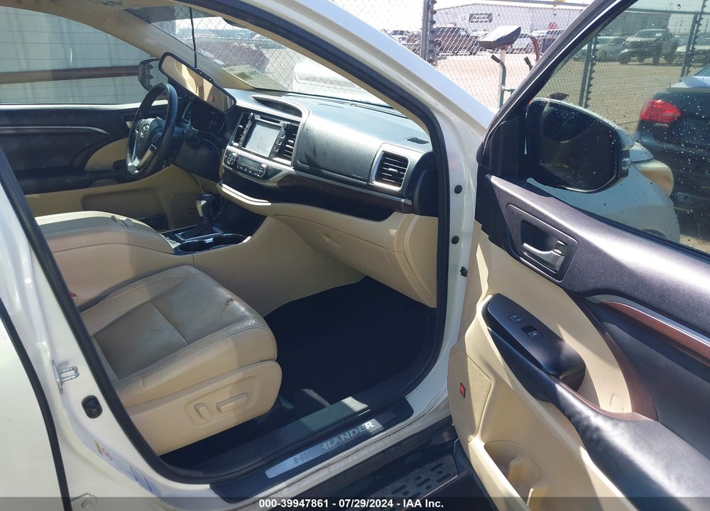 2014 TOYOTA HIGHLANDER LIMITED PLATINUM V6 VIN: 5TDDKRFH9ES038067