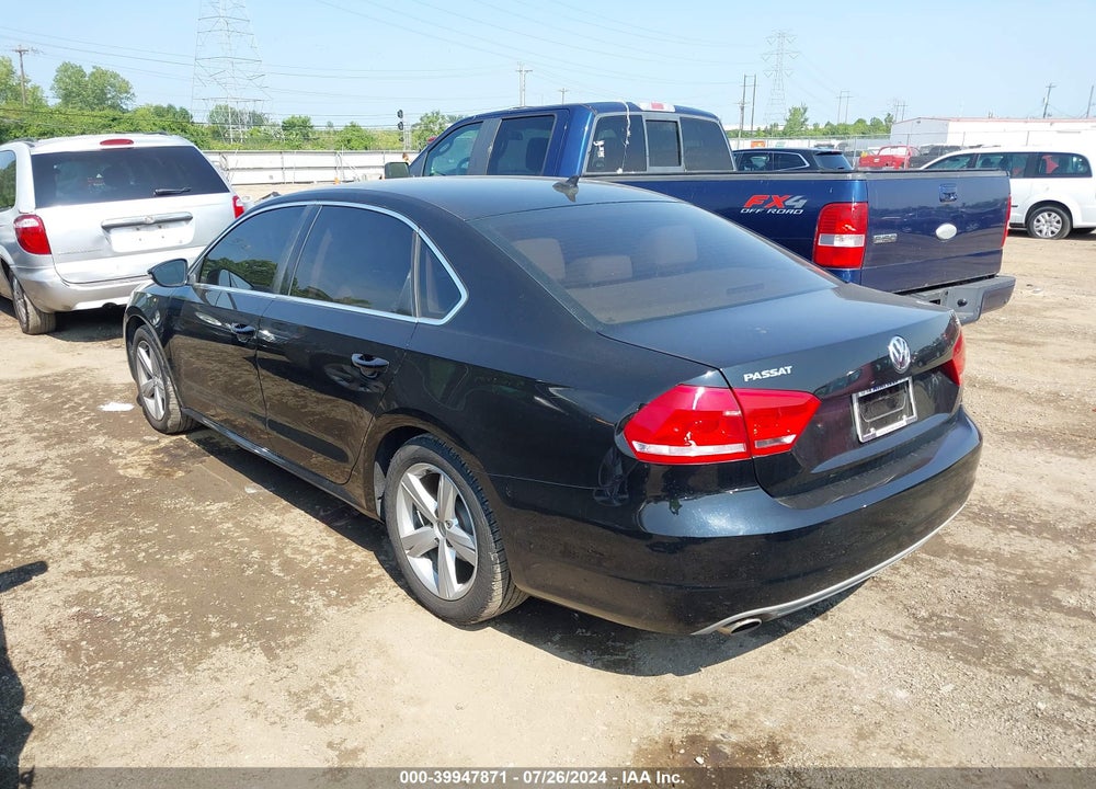 2012 VOLKSWAGEN PASSAT 2.5L SE VIN: 1VWBP7A39CC009950