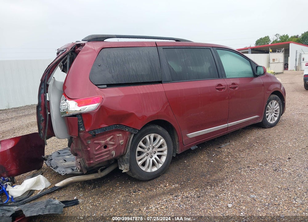 2014 TOYOTA SIENNA XLE V6 8 PASSENGER VIN: 5TDYK3DC4ES418116