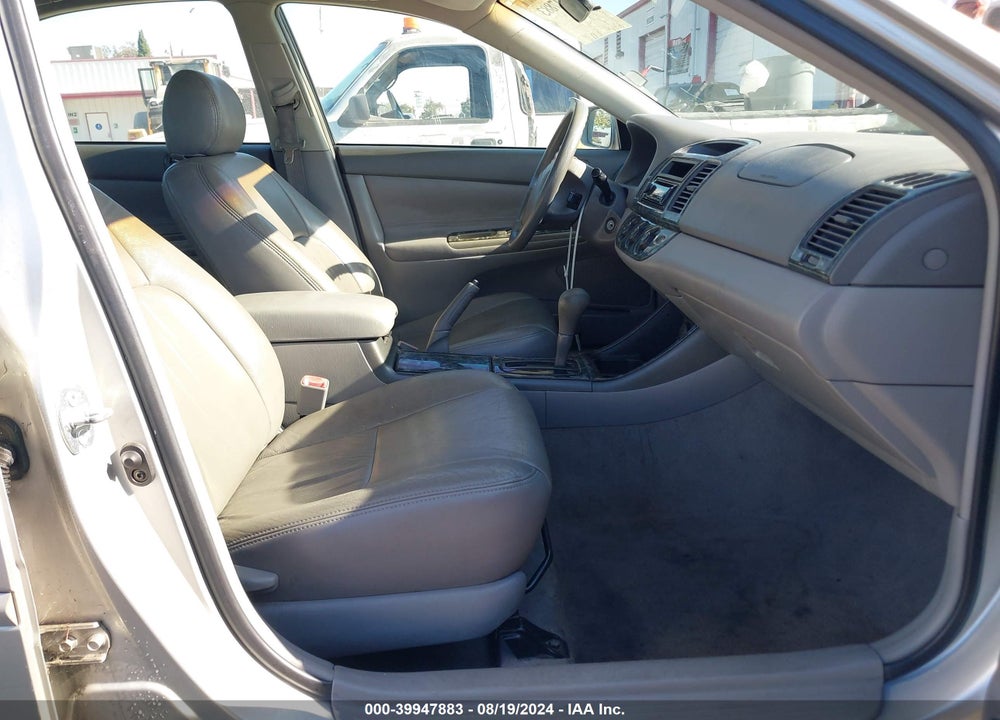 2004 TOYOTA CAMRY LE V6 VIN: 4T1BF32K04U571456