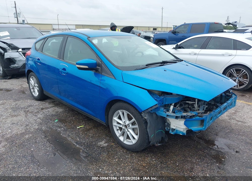 2017 FORD FOCUS SE VIN: 1FADP3K28HL246940