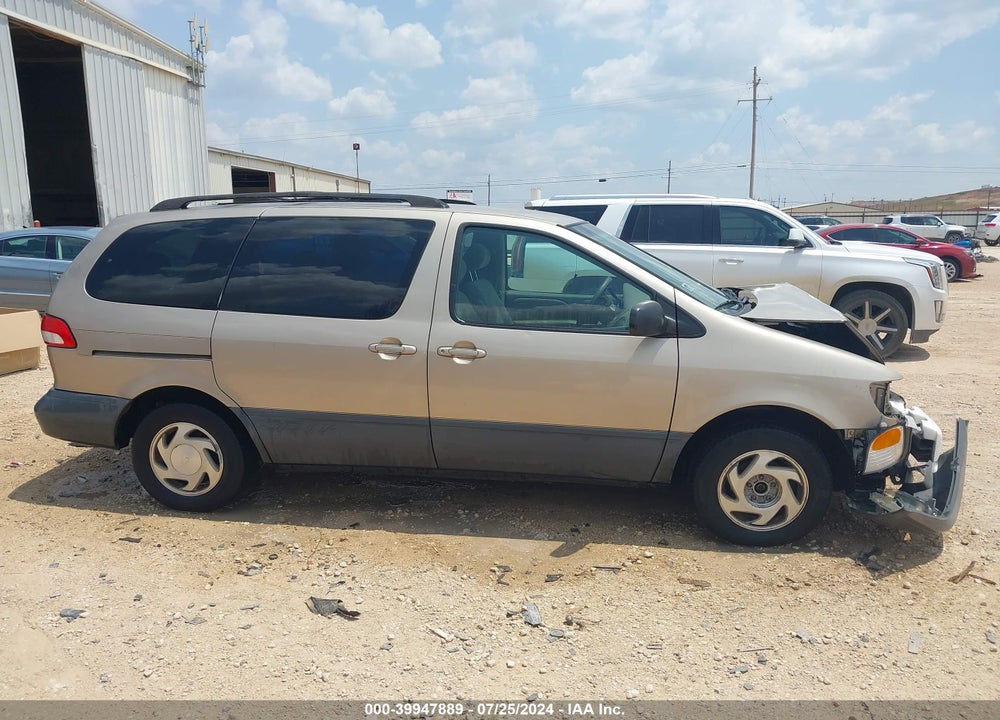2002 TOYOTA SIENNA LE/XLE VIN: 4T3ZF13CX2U474456
