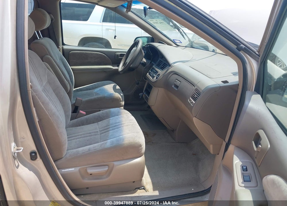 2002 TOYOTA SIENNA LE/XLE VIN: 4T3ZF13CX2U474456