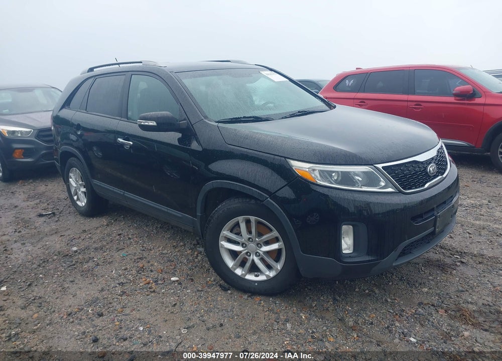 2015 KIA SORENTO LX VIN: 5XYKT3A65FG563861