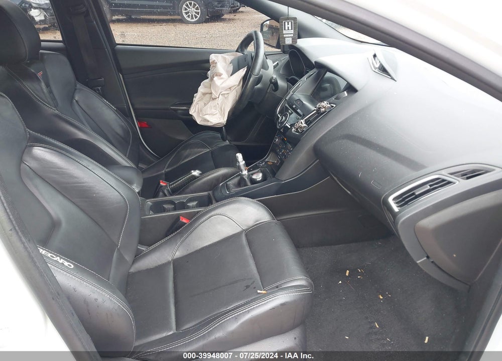 2016 FORD FOCUS ST VIN: 1FADP3L90GL362904