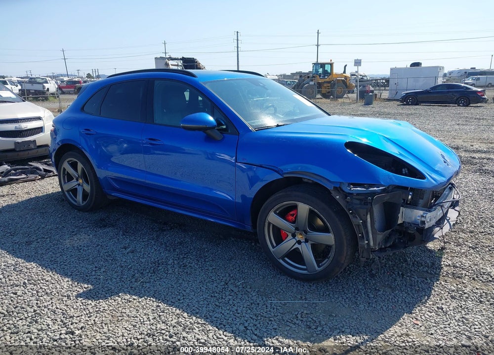 2015 PORSCHE MACAN TURBO VIN: WP1AF2A50FLB95211