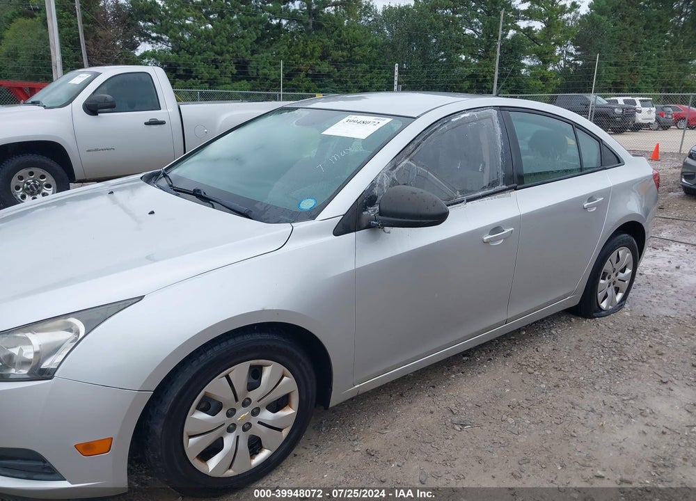 2014 CHEVROLET CRUZE LS AUTO VIN: 1G1PA5SH2E7484577
