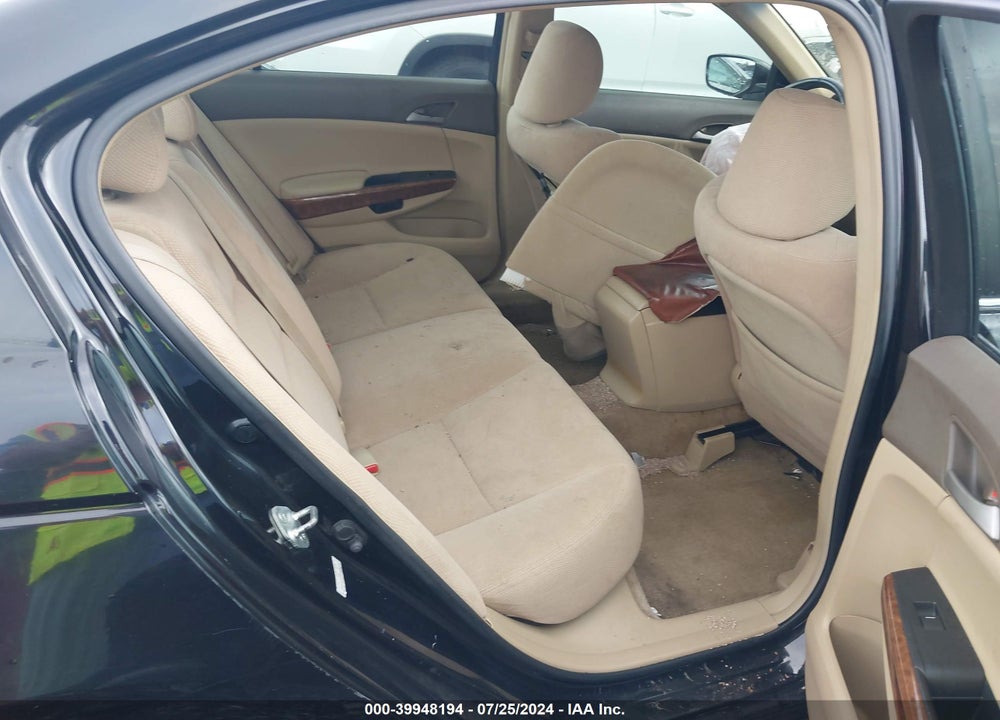 2008 HONDA ACCORD 2.4 EX-L VIN: 1HGCP26858A110261