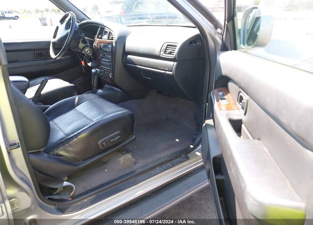 2001 NISSAN PATHFINDER LE VIN: JN8DR09Y01W610208