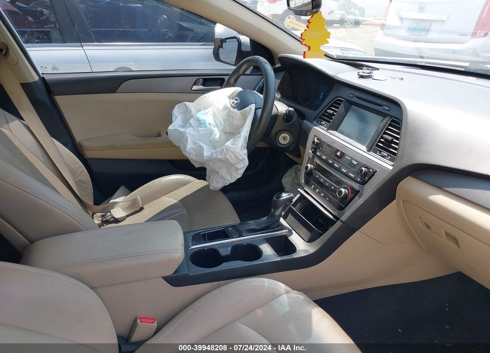 2016 HYUNDAI SONATA SE VIN: 5NPE24AFXGH261966