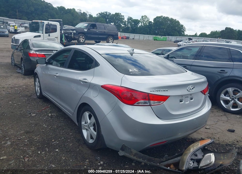 2013 HYUNDAI ELANTRA GLS VIN: KMHDH4AE4DU543020