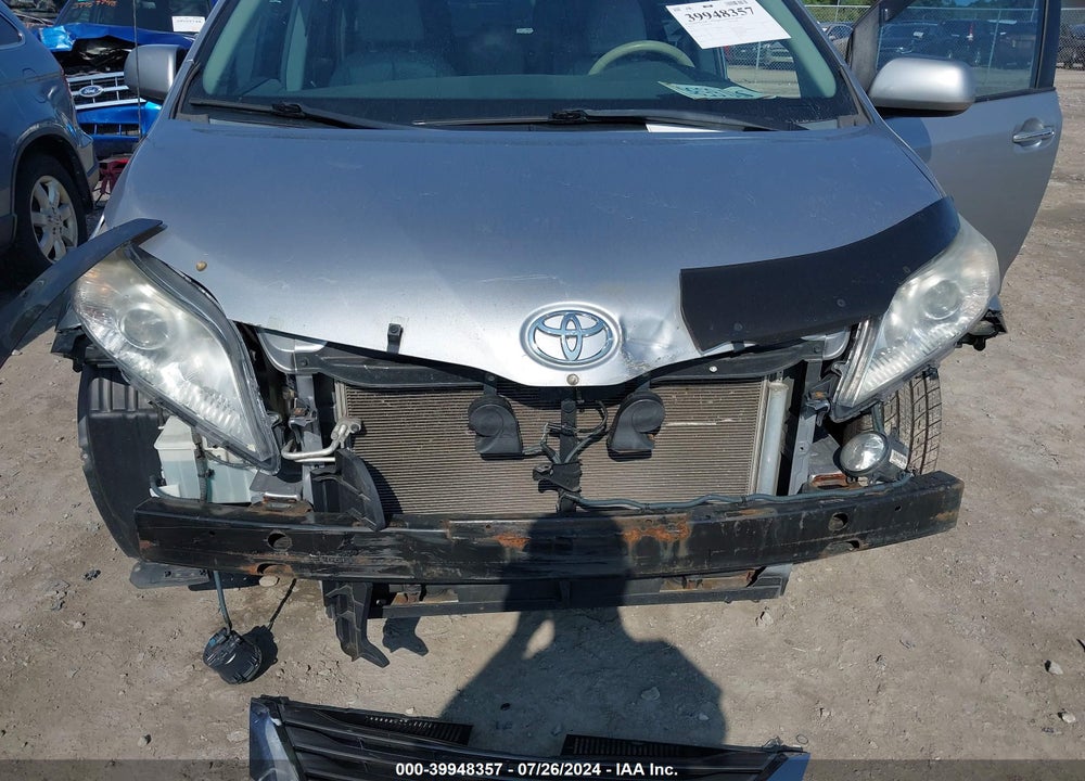2013 TOYOTA SIENNA XLE LIMITED VIN: 5TDYK3DC3DS299411