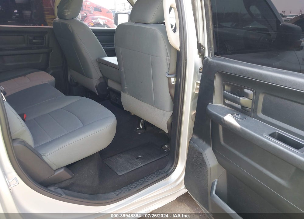 2018 RAM 1500 TRADESMAN 4X2 5'7 BOX VIN: 1C6RR6KT2JS160627