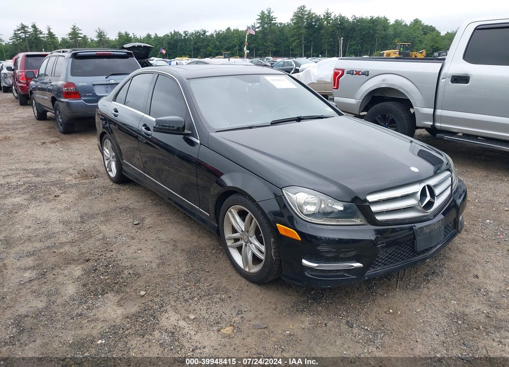 2013 MERCEDES-BENZ C 250 LUXURY/SPORT VIN: WDDGF4HB2DA791700