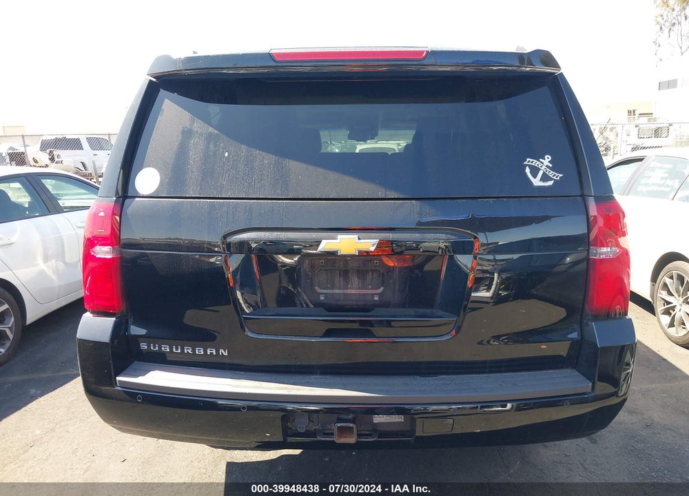 2018 CHEVROLET SUBURBAN LT VIN: 1GNSKHKC4JR328647