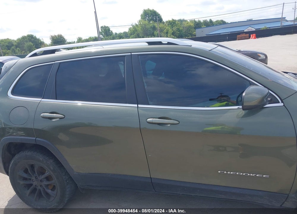2019 JEEP CHEROKEE LATITUDE FWD VIN: 1C4PJLCB1KD143495